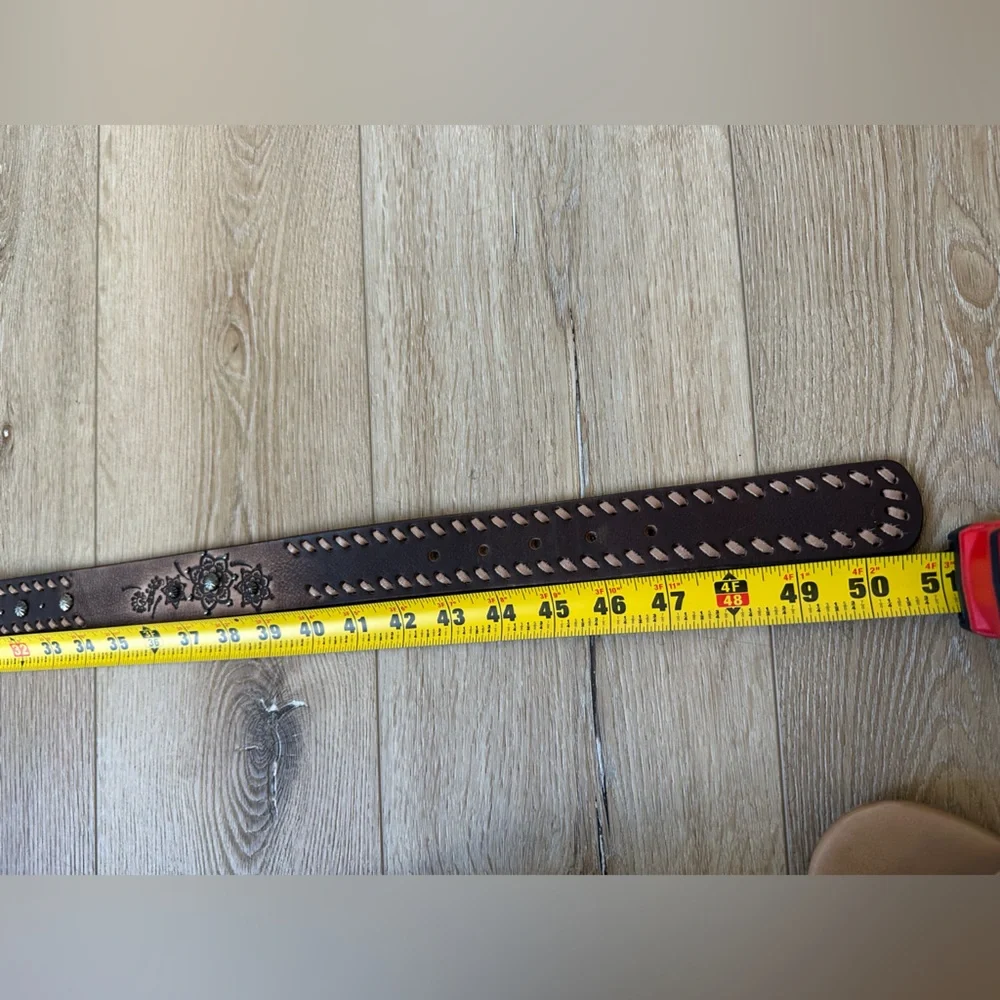 Brown Leather Belt with Floral Design XXL